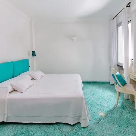 Hotell Relais Maresca Luxury Small & Terrace Restaurant 4*