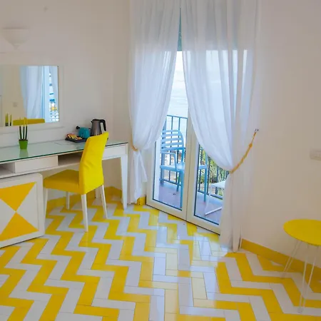 Relais Maresca Luxury Small & Terrace Restaurant 4*