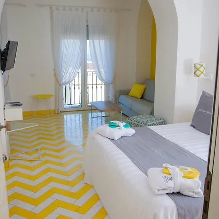 Hotell Relais Maresca Luxury Small & Terrace Restaurant 4*