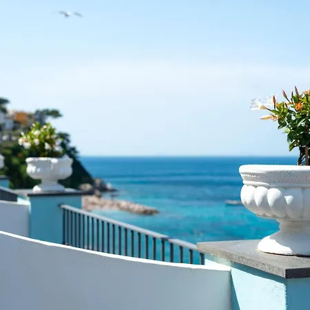 Relais Maresca Luxury Small & Terrace Restaurant 4*