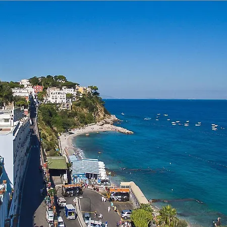 Отель Relais Maresca Luxury Small & Terrace Restaurant 4*