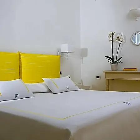 Hotel Relais Maresca Luxury Small & Terrace Restaurant 4*