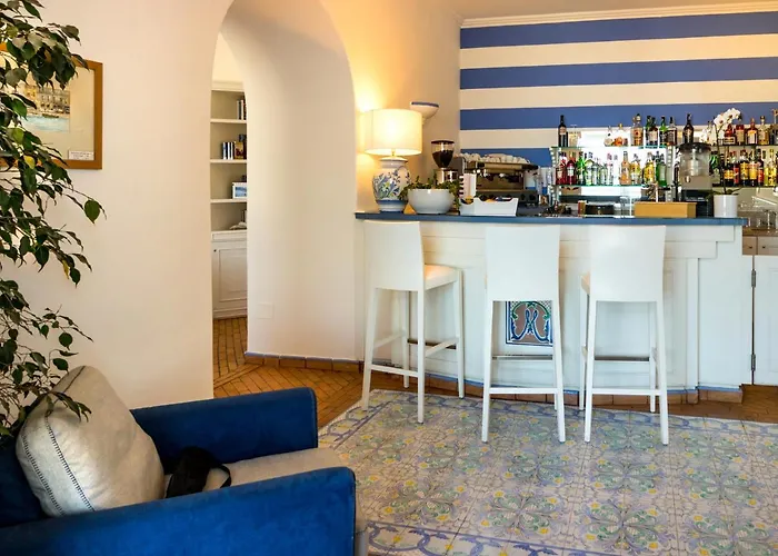 Relais Maresca Luxury Small & Terrace Restaurant ホテル 4*