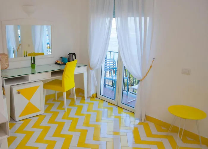 Relais Maresca Luxury Small & Terrace Restaurant 4*